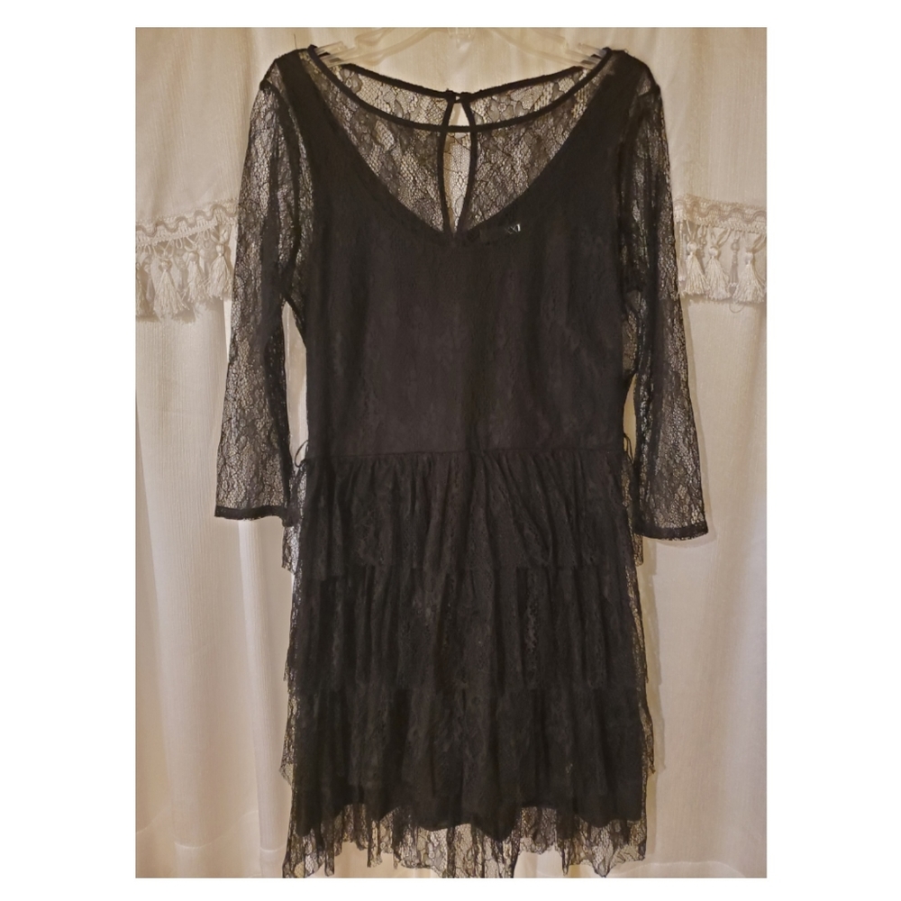 XXI - M - Black Lace Dress